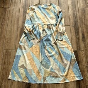 The Middle Midi Dress EUC